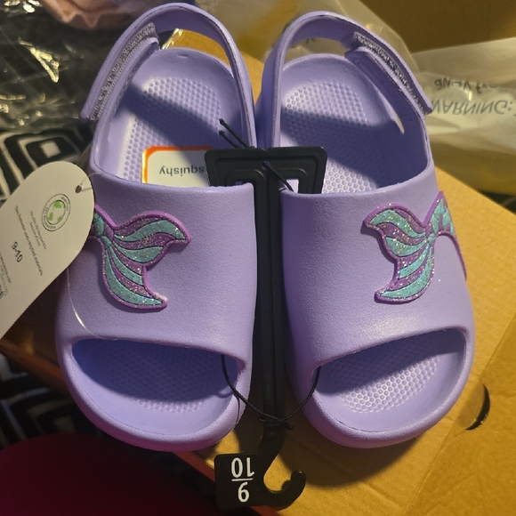 Wonder Nation Lavender Mermaid Sandals - Picture 1 of 4